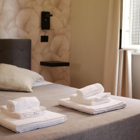 Rooms Piramide Рим Екстериор снимка