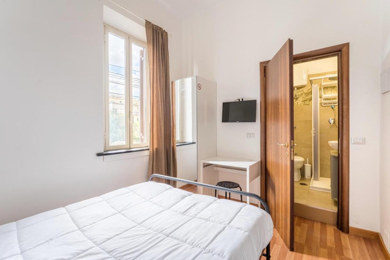 Rooms Piramide Рим Екстериор снимка
