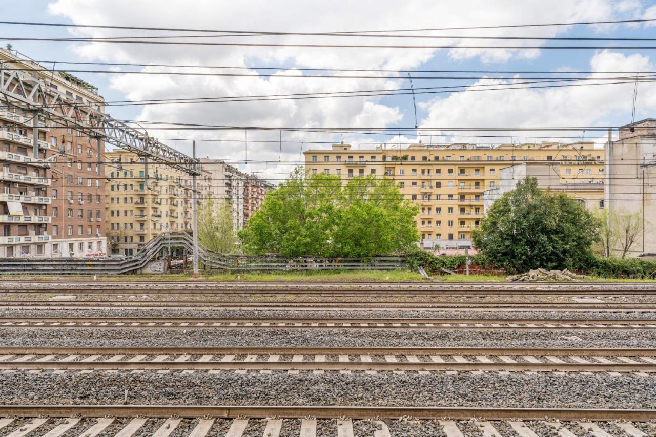 Rooms Piramide Рим Екстериор снимка