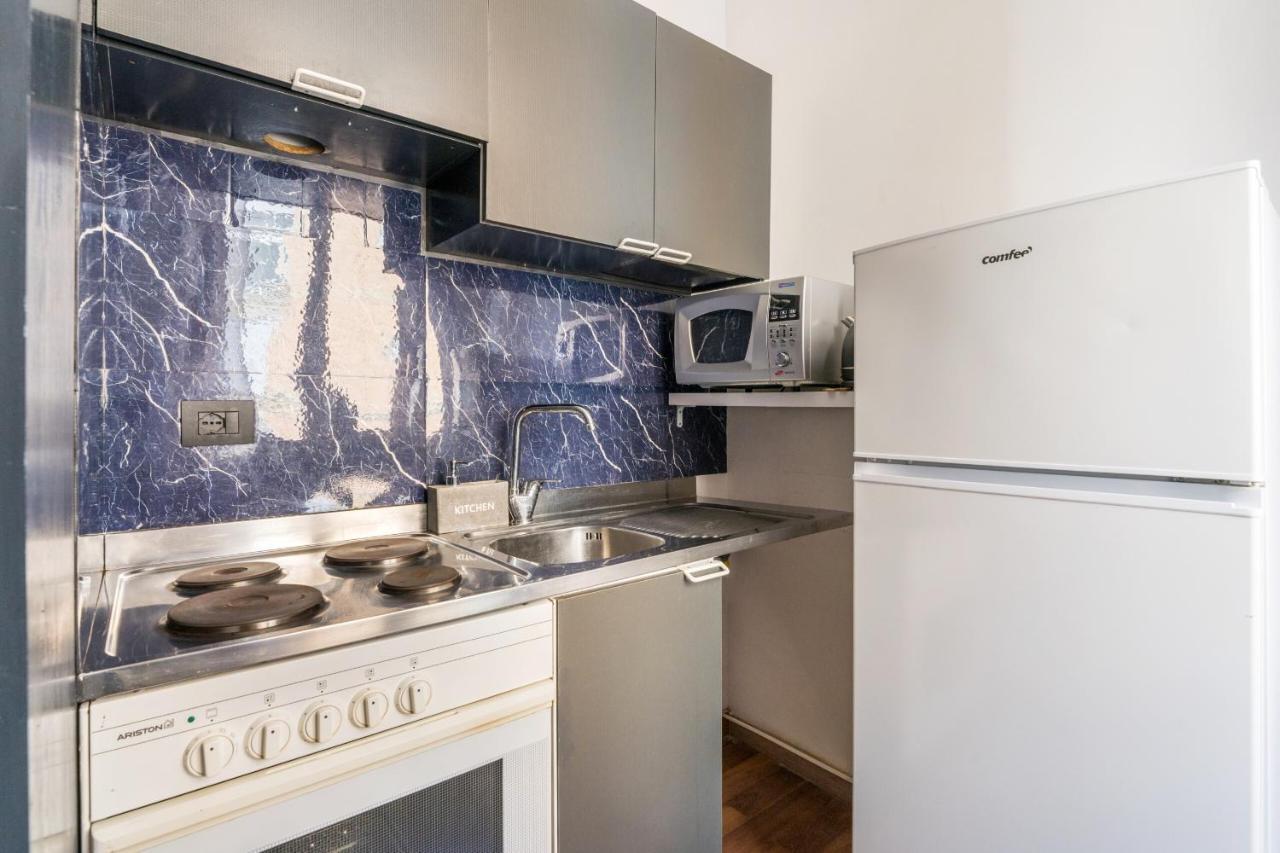 Rooms Piramide Рим Екстериор снимка