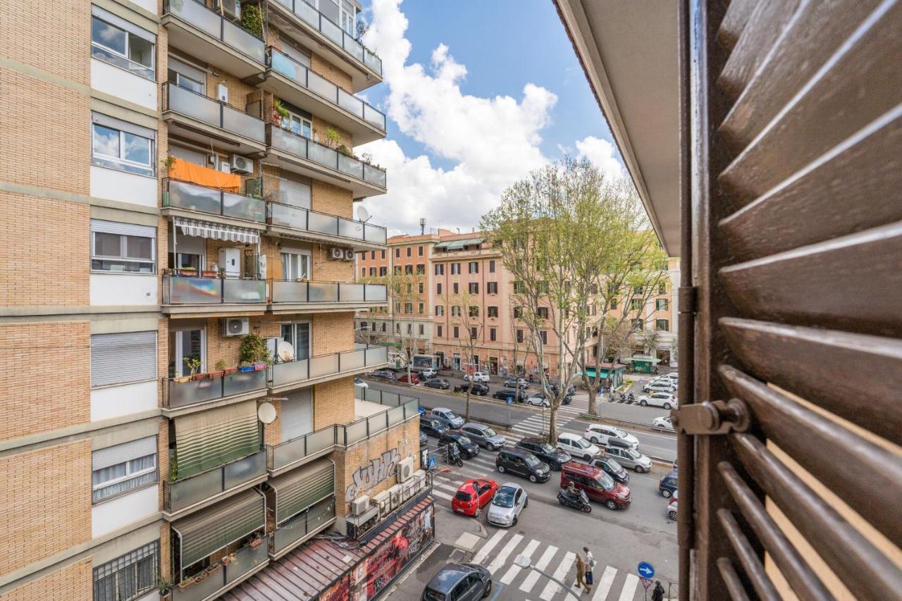 Rooms Piramide Рим Екстериор снимка